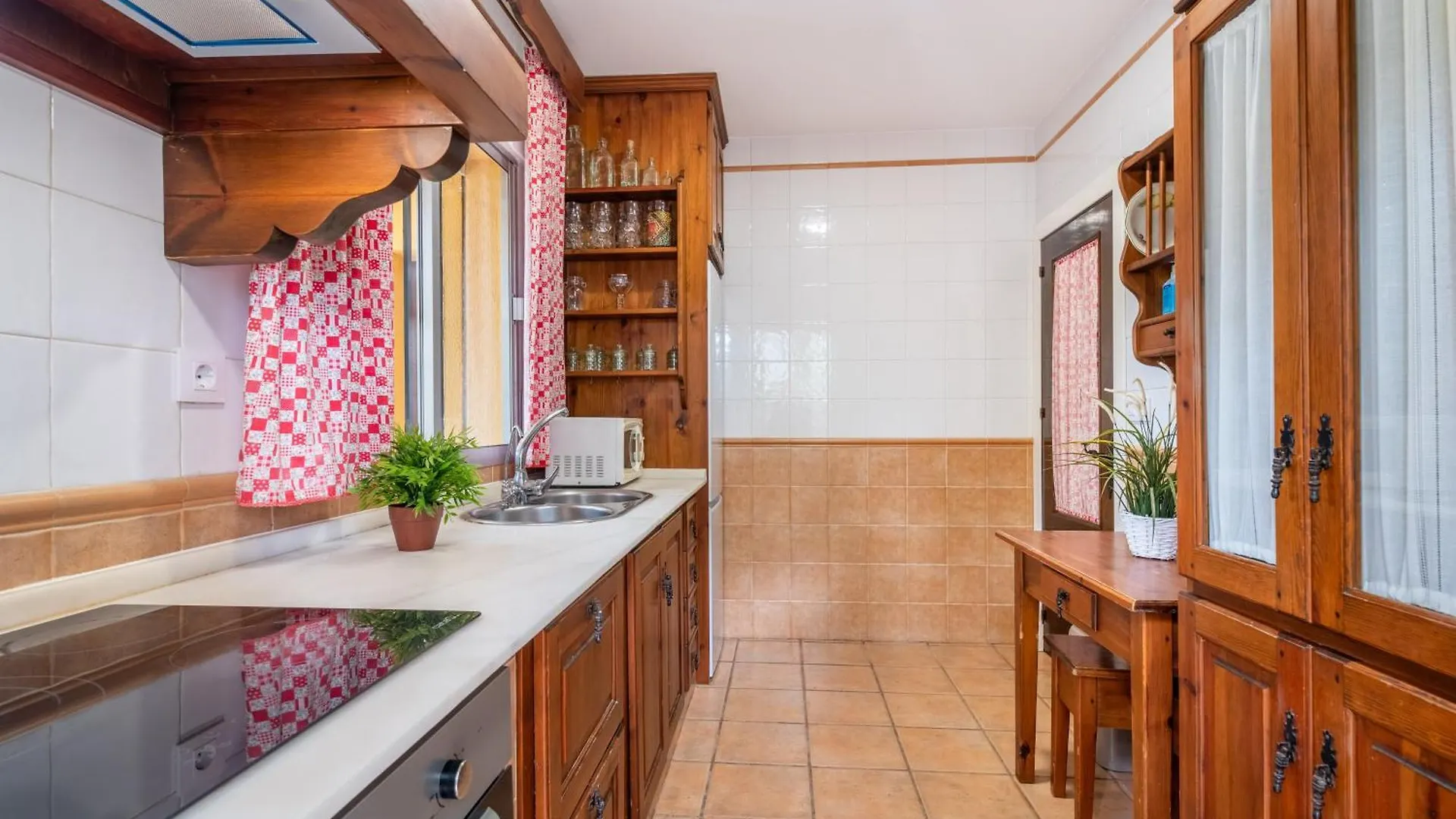 Holiday home Chalet Con Chimenea Y Piscina Empul Aguacate Chiclana de la Frontera Spain